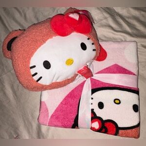 Hello Kitty Pink & Red Plush Blanket Set